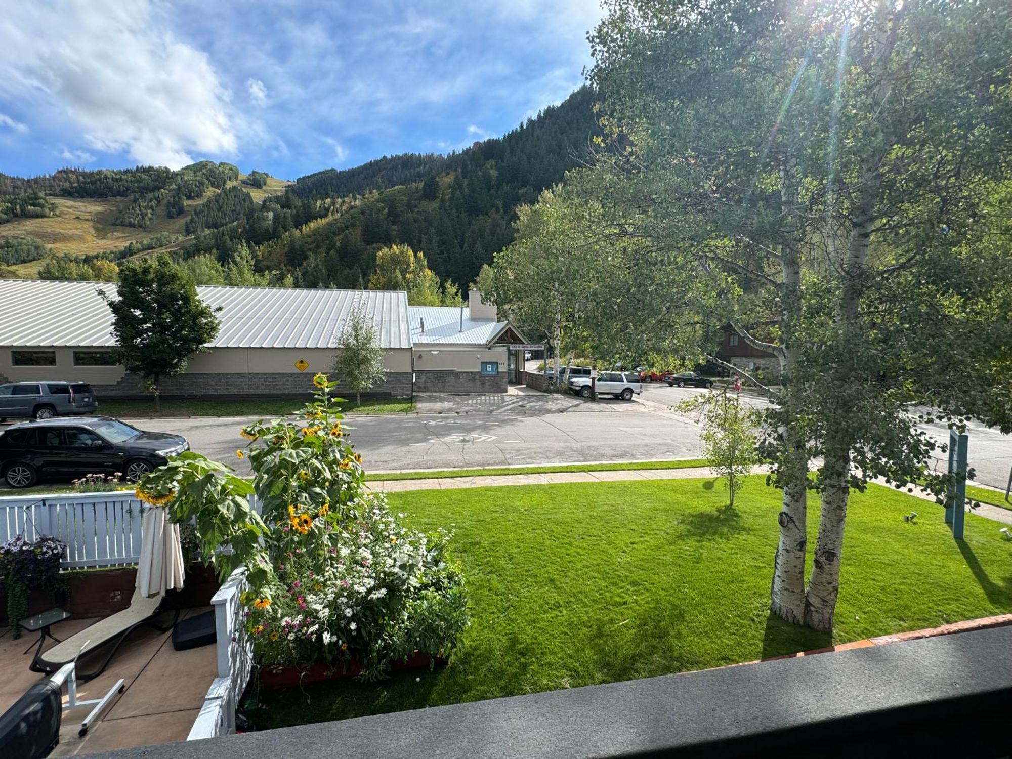 Lodge Shadow Mountain